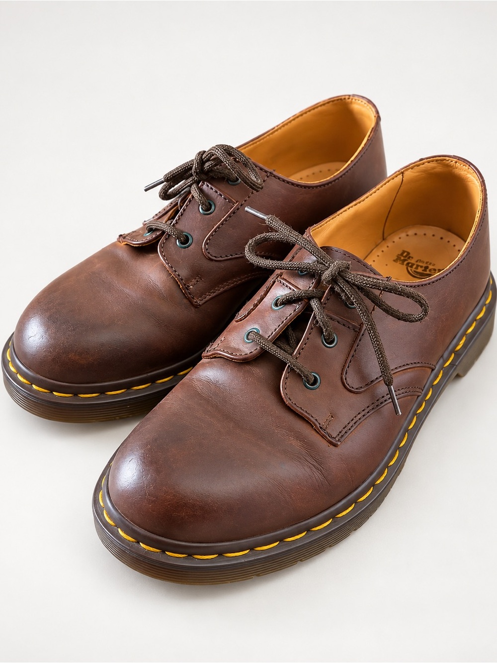 Dr. Martens 8168 Made in England Vintage lace-up oxford